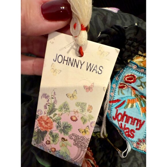 Johnny Was Blooming La Belle Silk Printed Top NWT - Size M - Picture 5 of 7